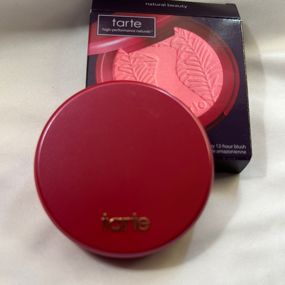Natural beauty Tarte Red Blush Compact